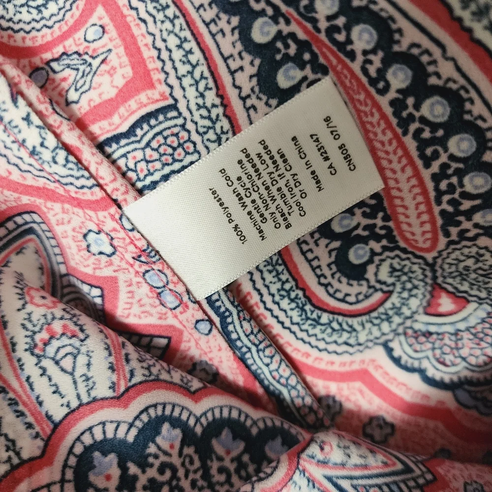 Talbots Pink & Blue Paisley Sleeveless Blouses Size MP - Picture 6 of 7